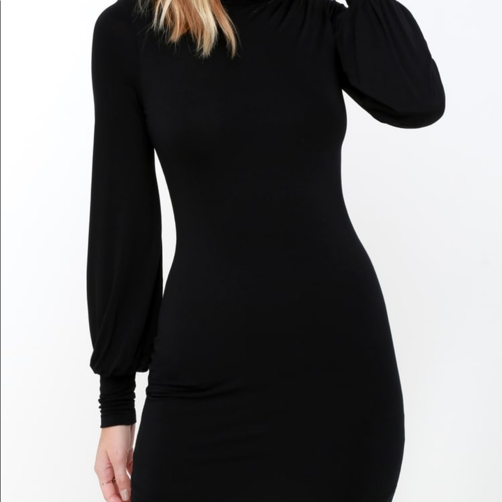 “Midnight in Paris Mini” from Lulu’s - Size Small